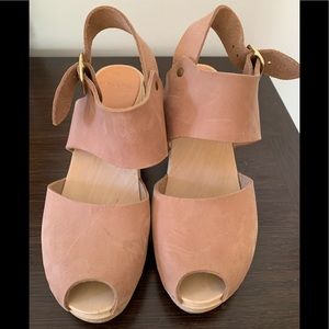 Bryr Miranda peep toes size 37 - blush